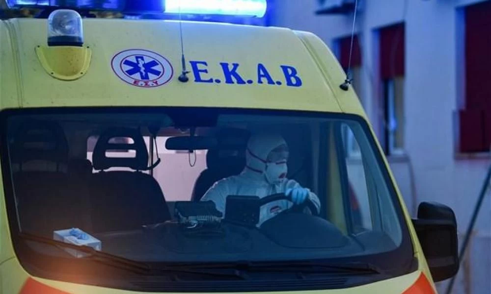 Δύο υπάλληλοι από πλήρωμα του ΕΚΑΒ θετικοί σε κορονοϊό